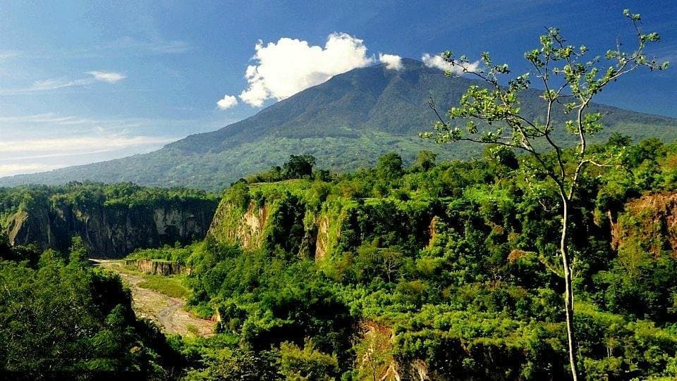 Ngarai Sianok, Lembah Harau, dan Sandiang Gagoan untuk adventure tour, foto 1 dari 3